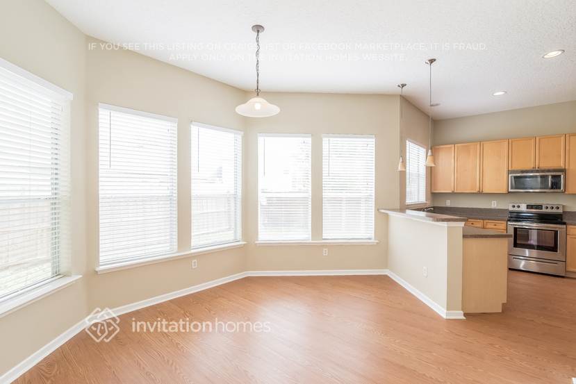 Building Photo - 2854 Pebblewood Ln