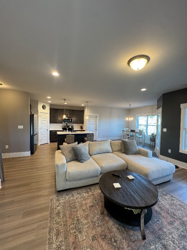 Building Photo - 4021 Rockland Cir SE