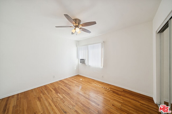 Building Photo - 1027 N Edinburgh Ave