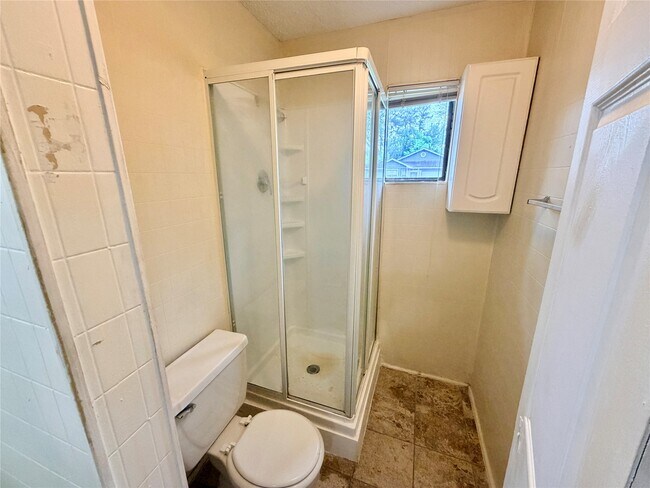 Building Photo - 15811 Nutcracker Ct