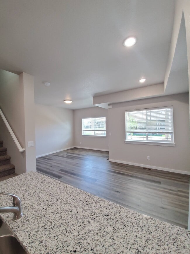 Building Photo - 1721 Westward Cir