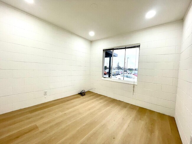 Building Photo - 5119 58th St