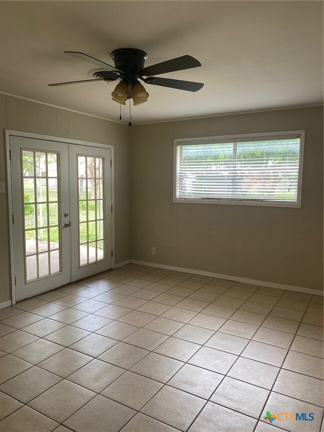 Building Photo - 3801 Lancelot Ln