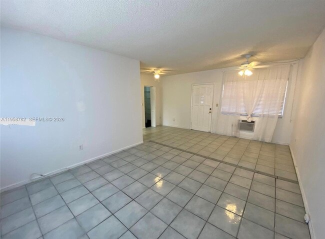 Building Photo - 7945 East Dr