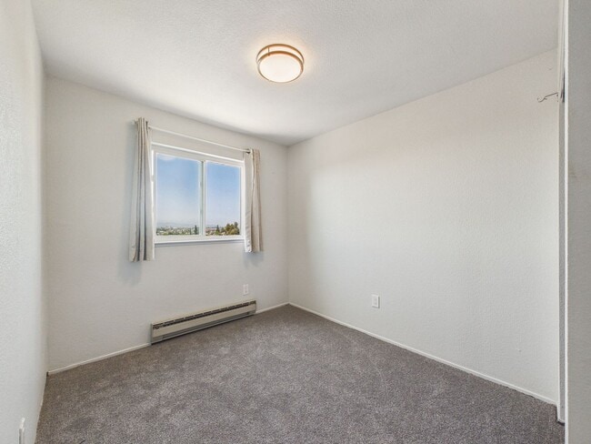 Building Photo - Updated 2 Bed / 1.5 Bath Townhome – In-Unit Washer & Dryer + Garage Parking – $2,700/month