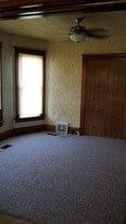 Building Photo - 904 Vine St