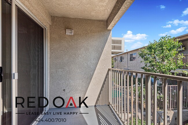 Building Photo - 1375 W San Bernardino Rd
