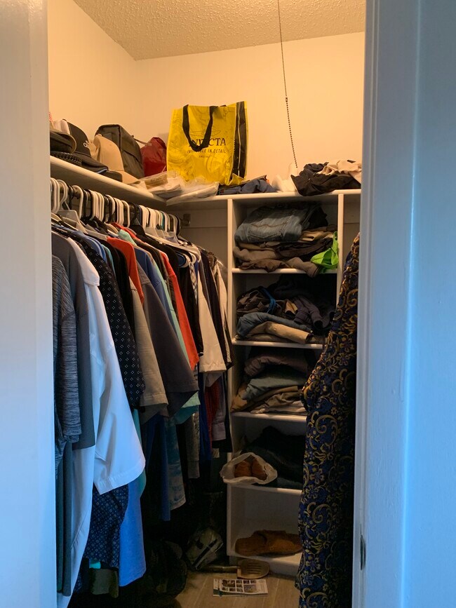 Building Photo - 6159 Rockefeller Ave