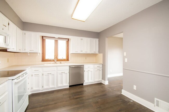 Building Photo - 14508 95th Ave N