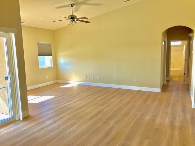 Building Photo - 725 Costa Alyssa Ct