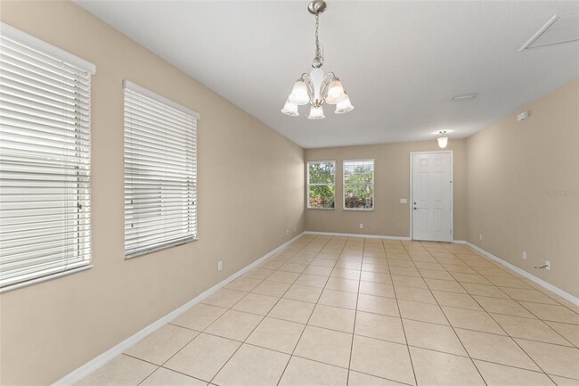 Building Photo - 5367 Creekside Park Ave