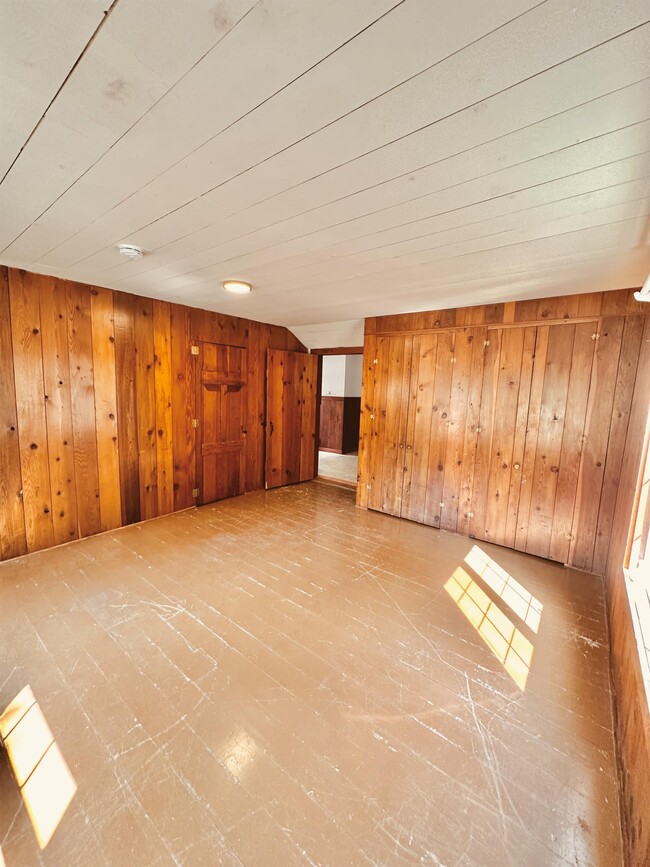 Building Photo - 21745 S Lewellen Rd