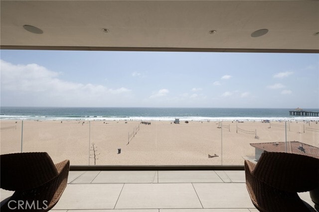 Building Photo - 716 The Strand