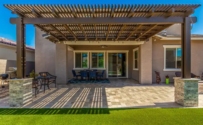 Building Photo - 10112 Cintron Ln