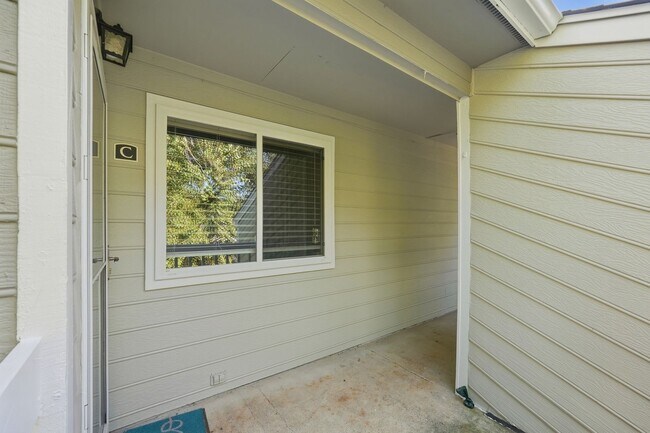 Building Photo - 6132 Heath Ridge Ct