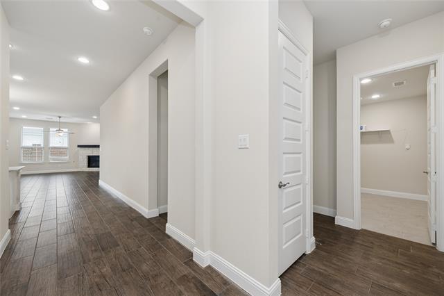 Building Photo - 3618 Clara Dr