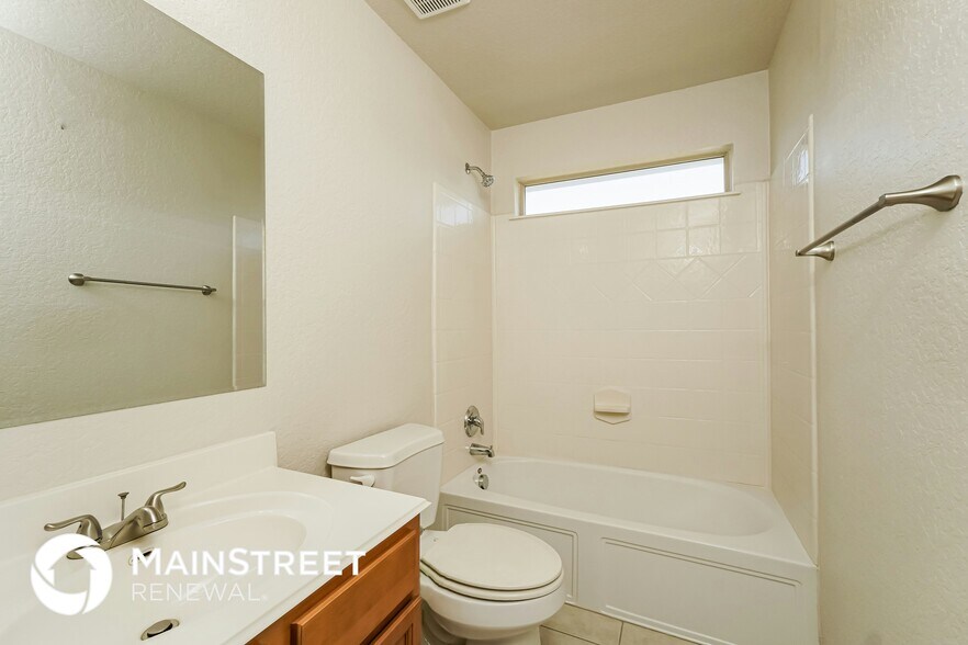 Building Photo - 6527 Candlecane Cir