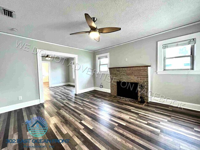 Building Photo - Beautiful 3 bedroom / 2 bathroom home now available in Brentwood!