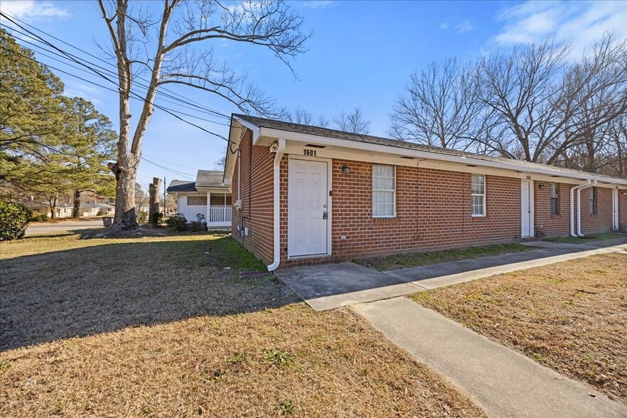 Building Photo - 1601 Betz St