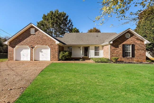 Building Photo - 104 Carolina Ct