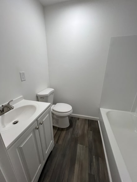 Building Photo - 25 13th St