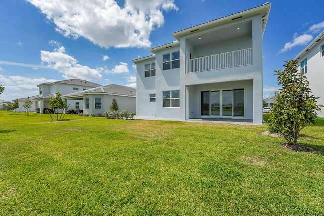 Building Photo - 14058 Spruce Pne Dr