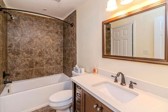 Building Photo - 3829 Niagara Dr