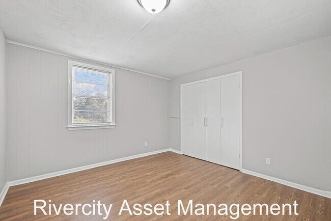 Building Photo - You Don't Want To Miss This One!!!!! It Is A Must See!!!!!! PRICE REDUCTION, SECTION 8 WELCOMED!!!!