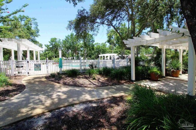 Building Photo - 9945 Rail Cir