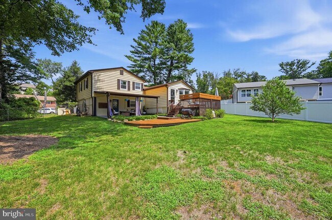 Building Photo - 6426 Carriage Dr
