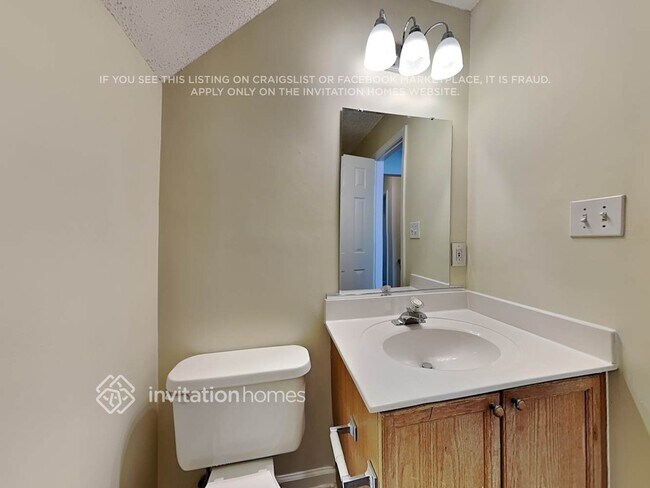 Building Photo - 216 Bradford Glyn Dr