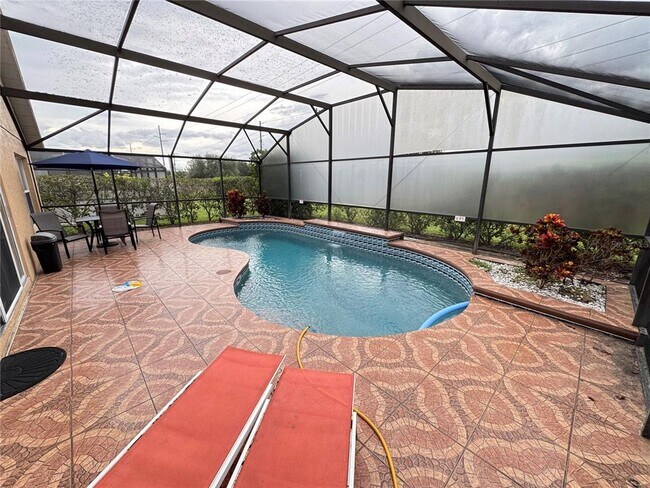 Building Photo - 1306 Casterton Cir