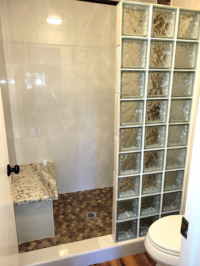 Building Photo - Wailuna Townhouse - 3 bedrooms, 2 bath, 1 ...