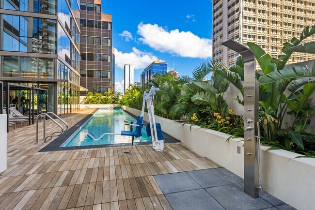 Building Photo - 2350 Sky Ala Moana West #2304