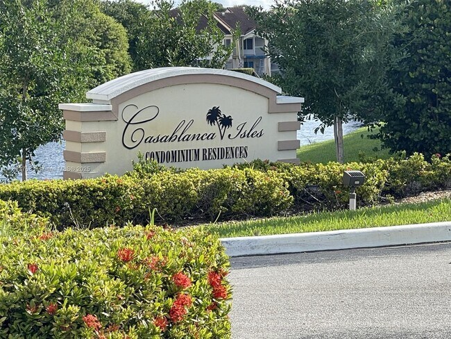 Building Photo - 815 Boynton Beach Blvd