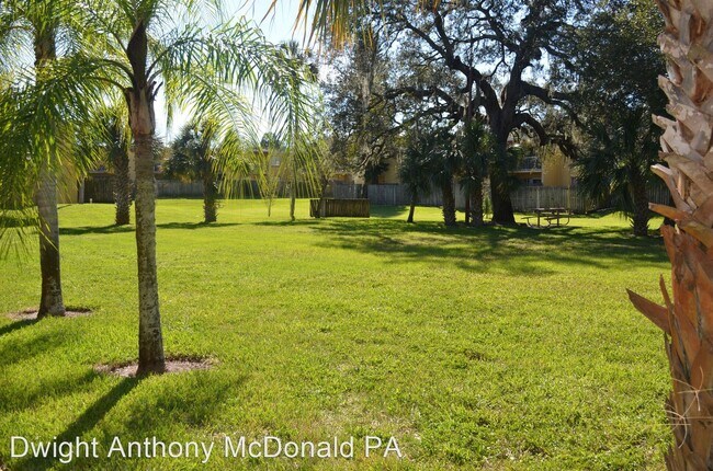 Building Photo - 2835 Somerset Park Dr