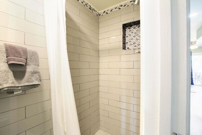 Building Photo - 608 Carolina Beach Ave S