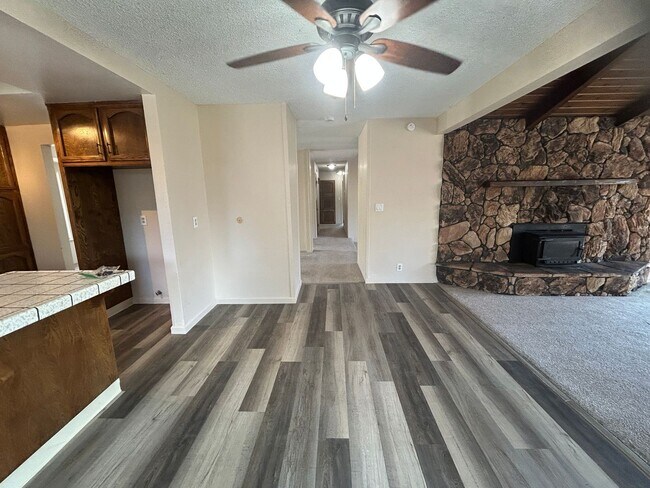 Building Photo - 1246 Paseo Redondo Dr
