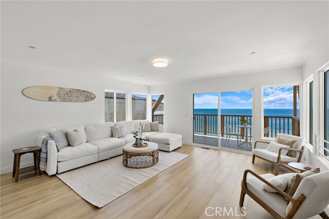 Building Photo - 1045 Gaviota Dr