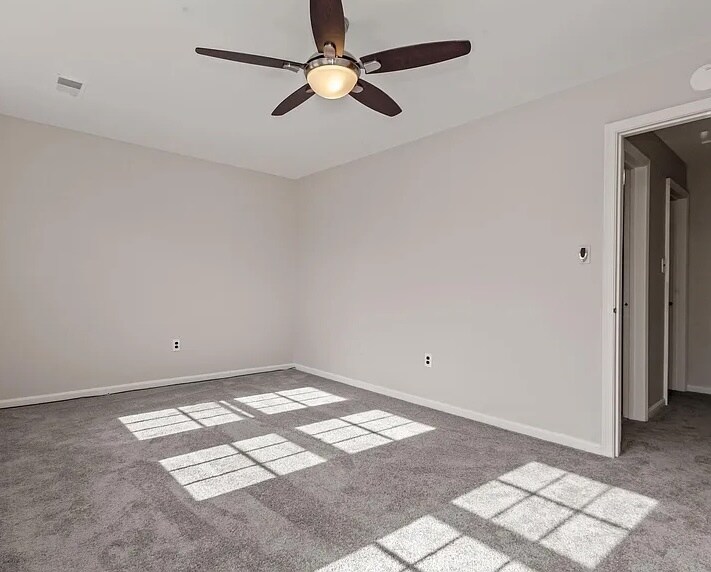 Building Photo - 1902 Curtis Ct SE