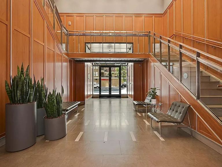 Building Photo - 1133 14th St NW