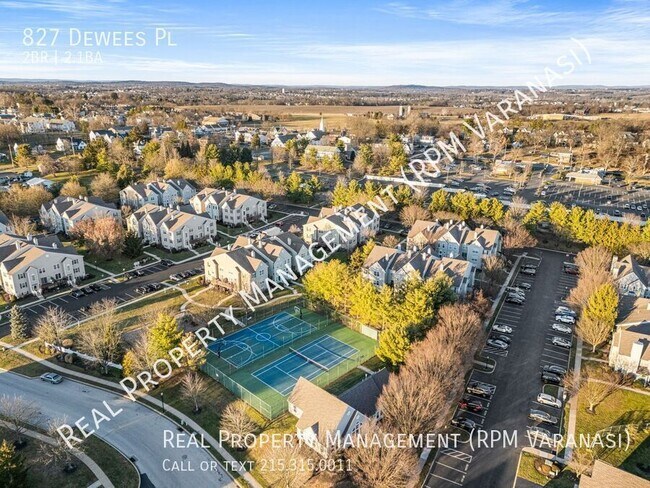 Building Photo - 827 Dewees Pl