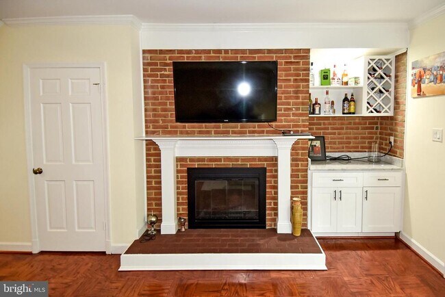 Building Photo - 5153 Westbard Ave