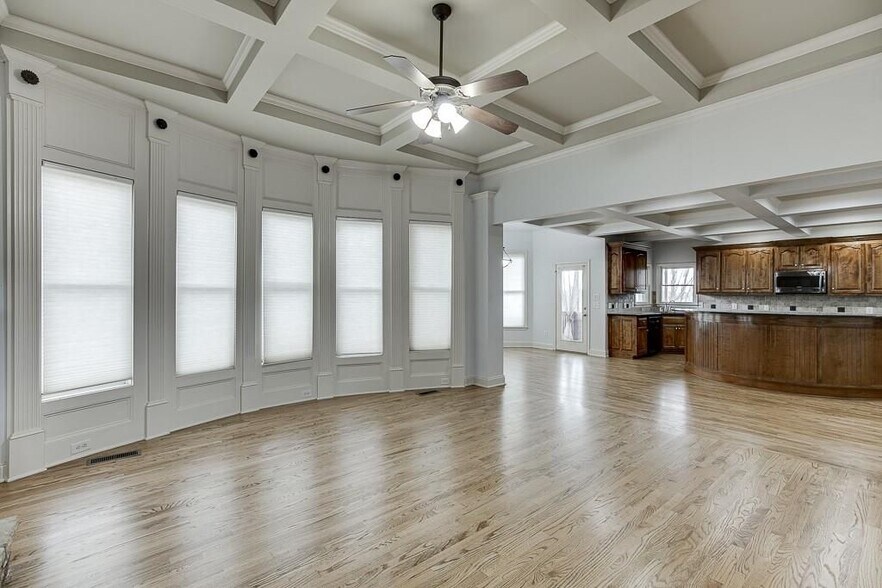 Building Photo - 4537 Grandview Pkwy