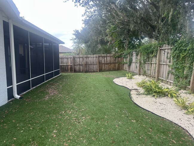 Building Photo - 4026 Banbury Cir