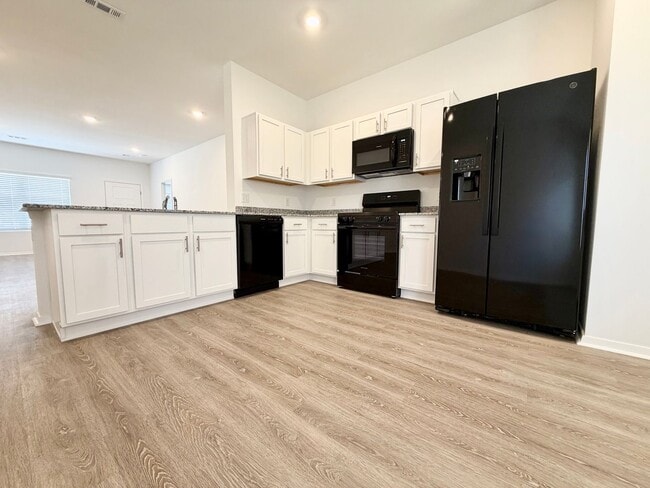 Building Photo - ***3705 N. Carmine Drive***