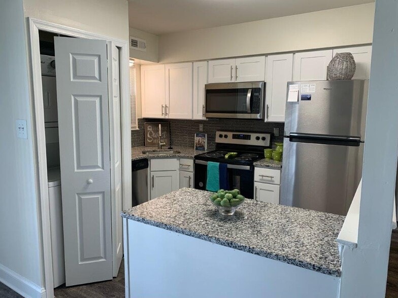 Moorestowne Woods Apartment Homes 138 New Albany Rd Moorestown NJ