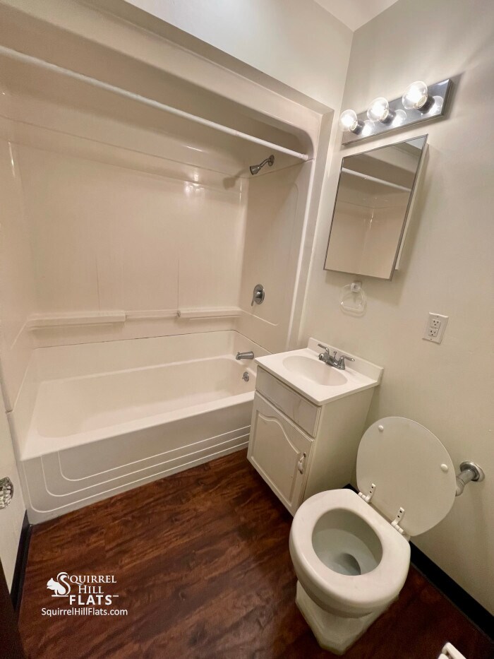 Building Photo - 5712 Phillips Ave