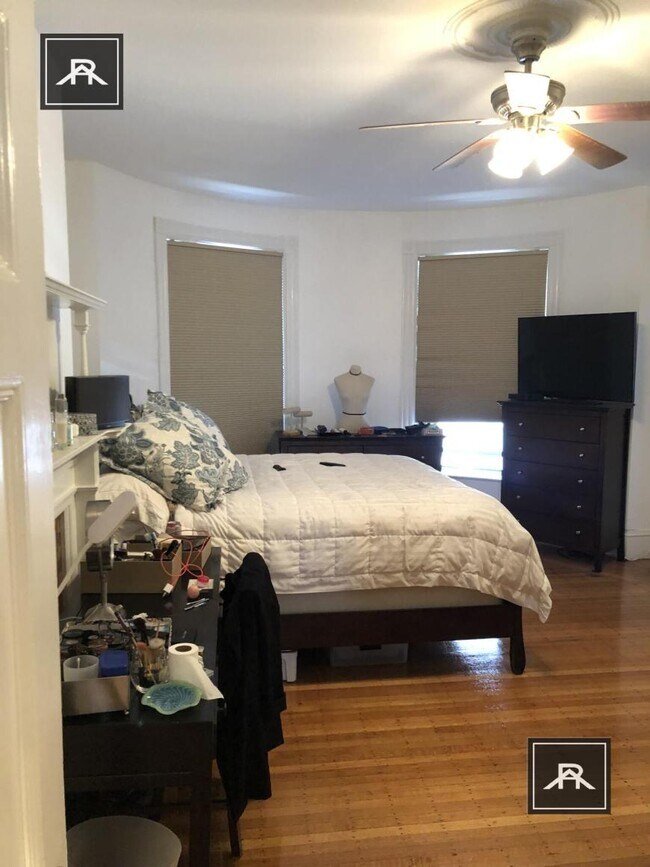 Building Photo - 2 bedroom in Boston MA 02215