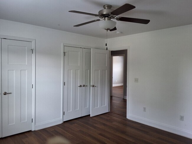 Building Photo - West Knoxville 37922 - 4 bedroom, 3 bath home - Contact Sharon Arnwine (865) 313-7215